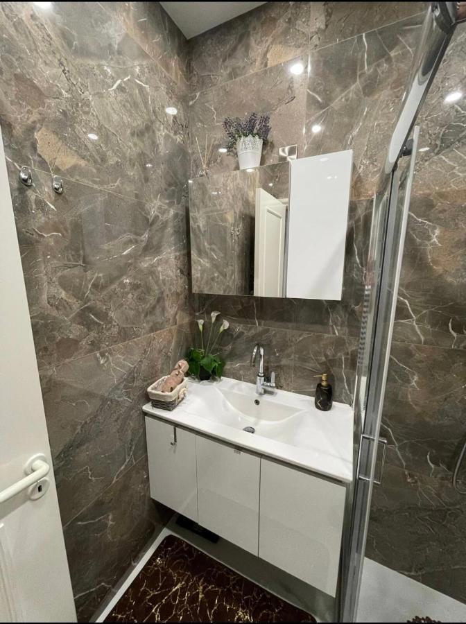 Apartment Regina Gardens Sunset With Fast Free Wi-fi And Late Check-out *