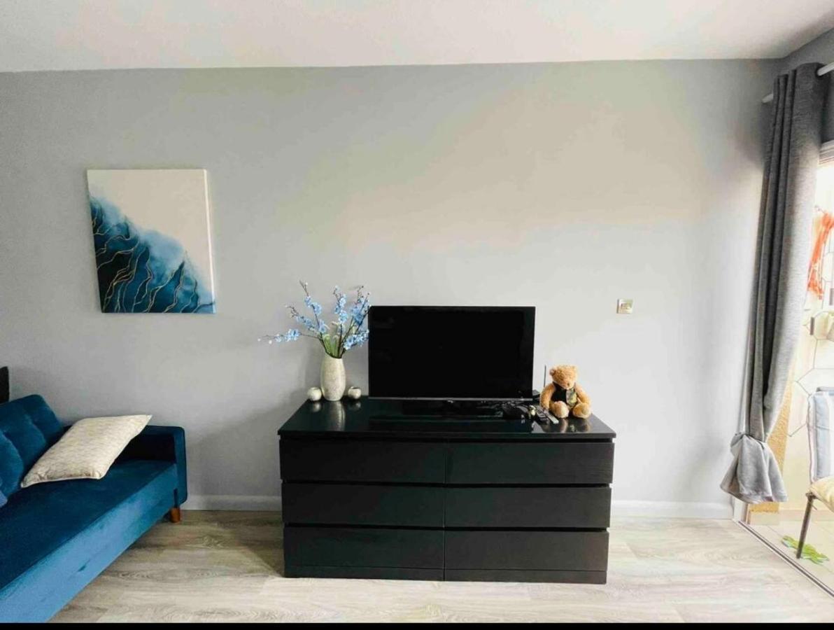 Regina Gardens Sunset With Fast Free Wi-fi And Late Check-out Apartment *