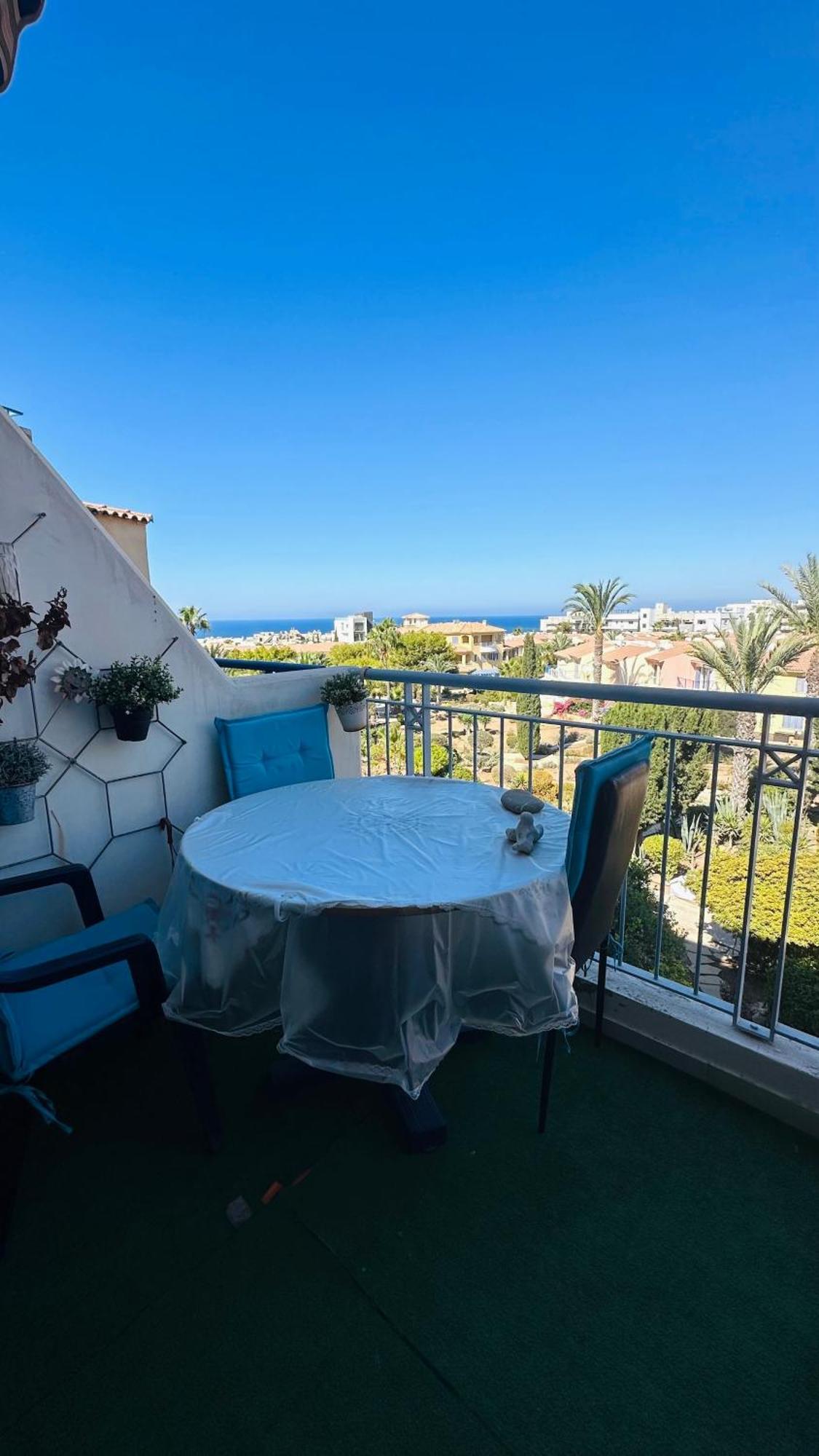 Regina Gardens Sunset With Fast Free Wi-fi And Late Check-out Apartament